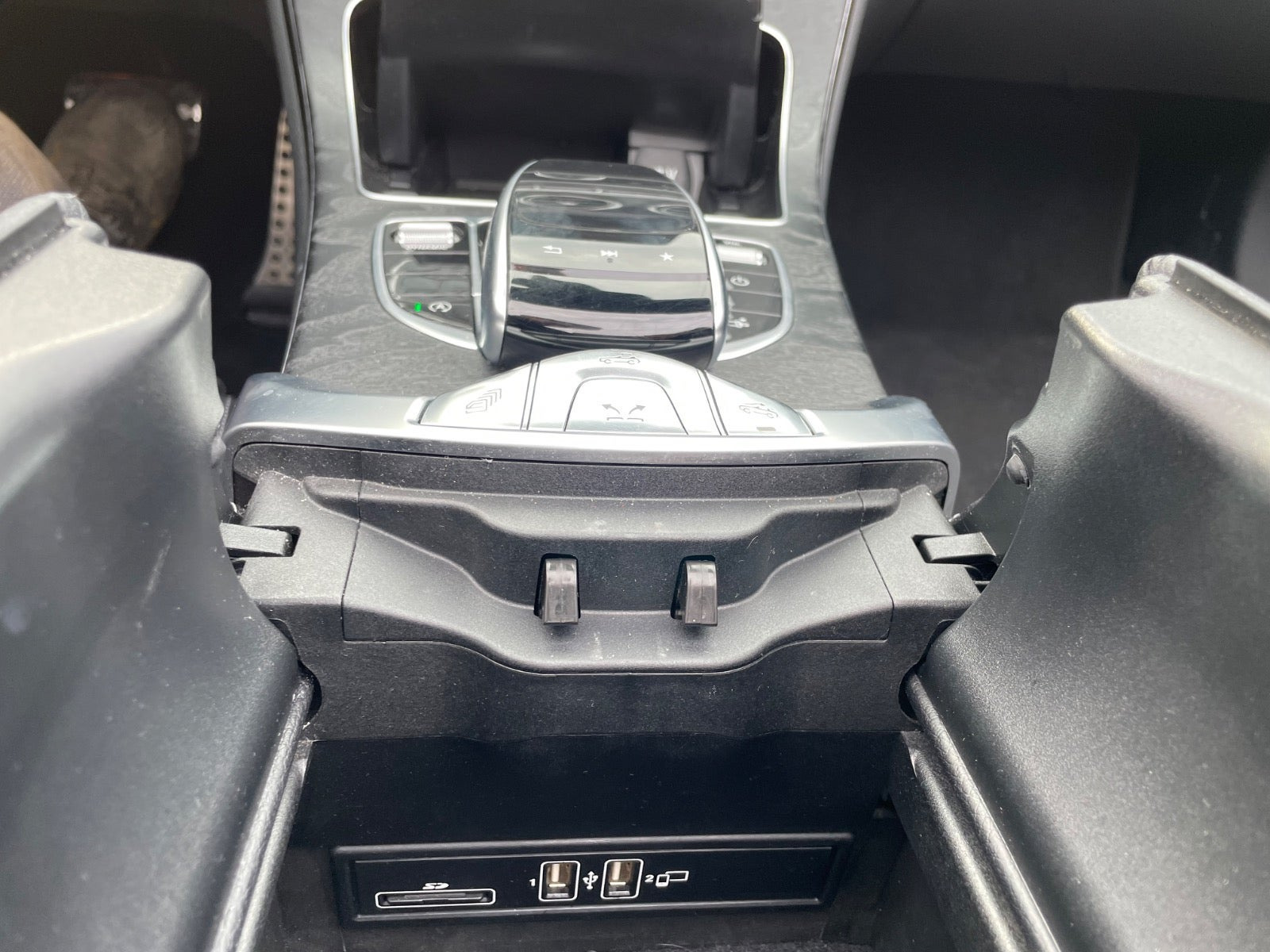Hvid Mercedes C200 fra 2017