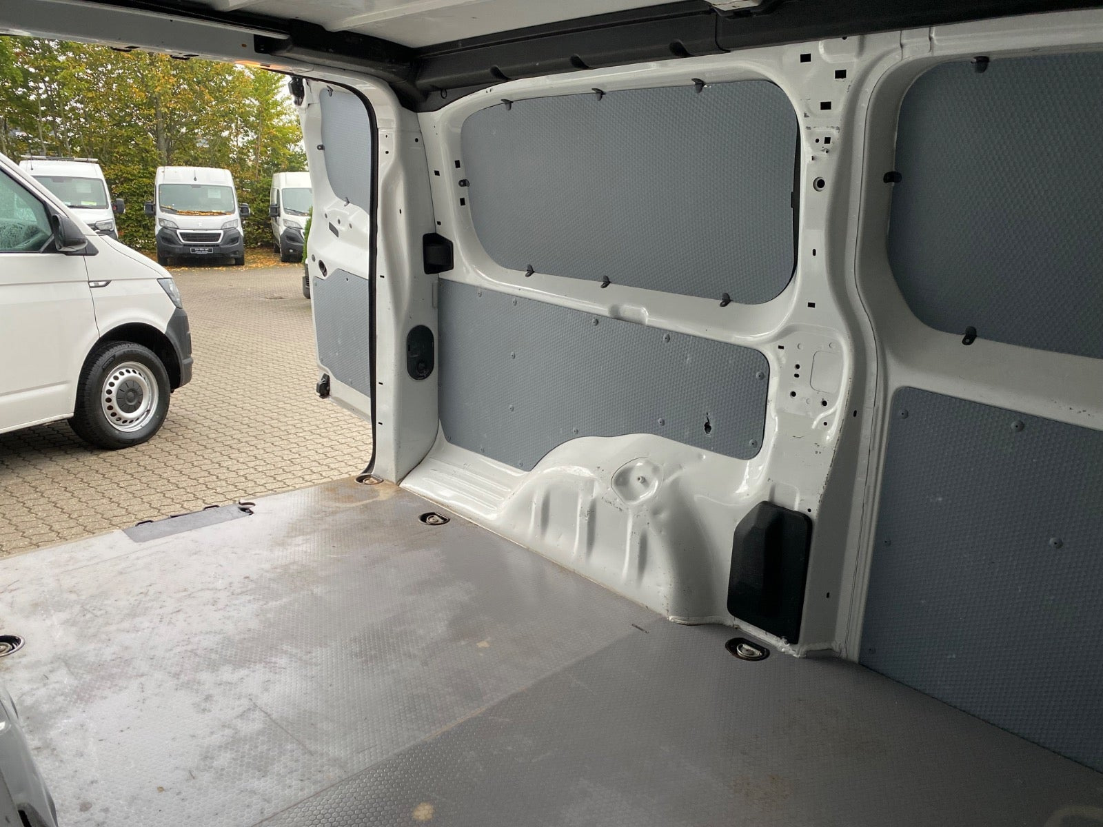 Hvid Toyota ProAce fra 2019