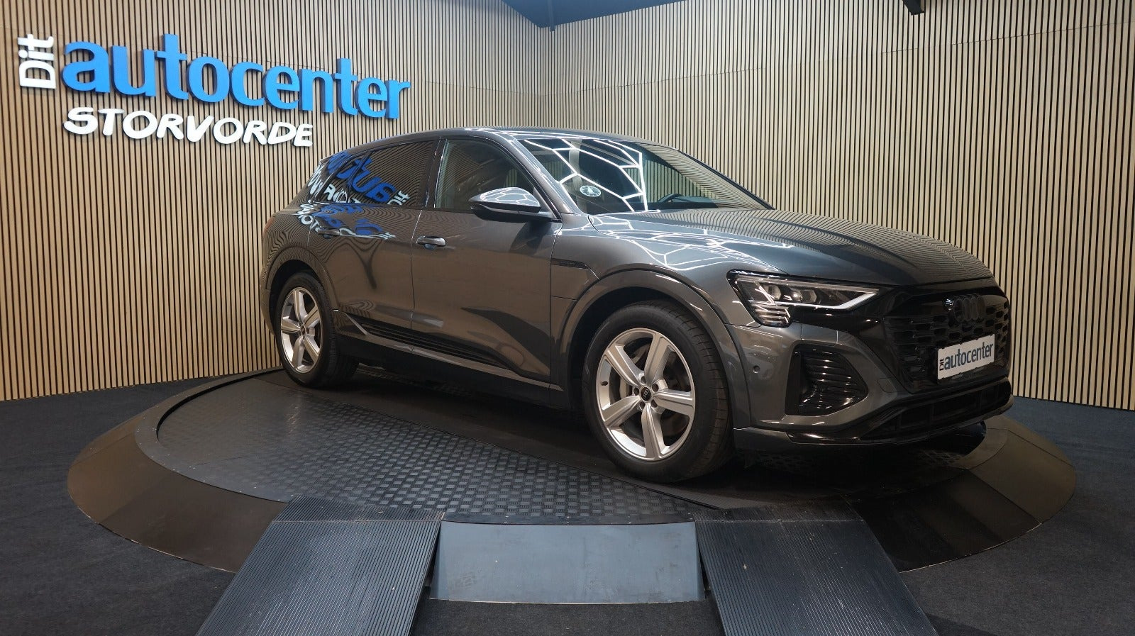 Audi Q8 e-tron 50 S-line quattro