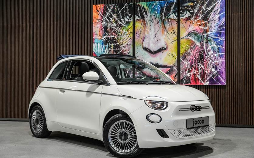 Fiat 500e 42 Icon Cabrio