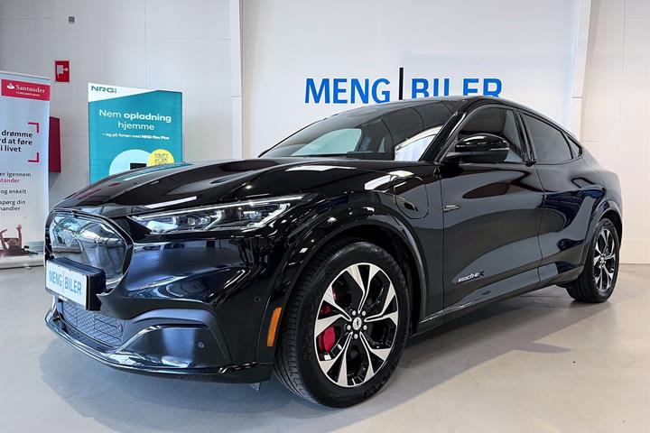 Sort Ford Mustang Mach-E fra 2023