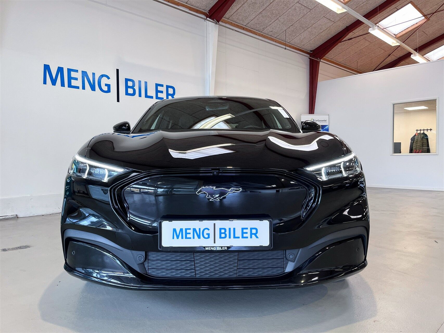 Sort Ford Mustang Mach-E fra 2023