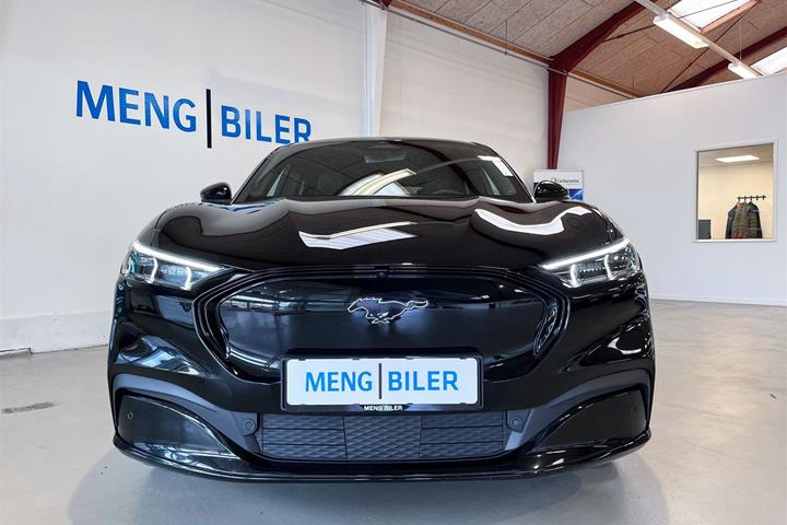 Sort Ford Mustang Mach-E fra 2023