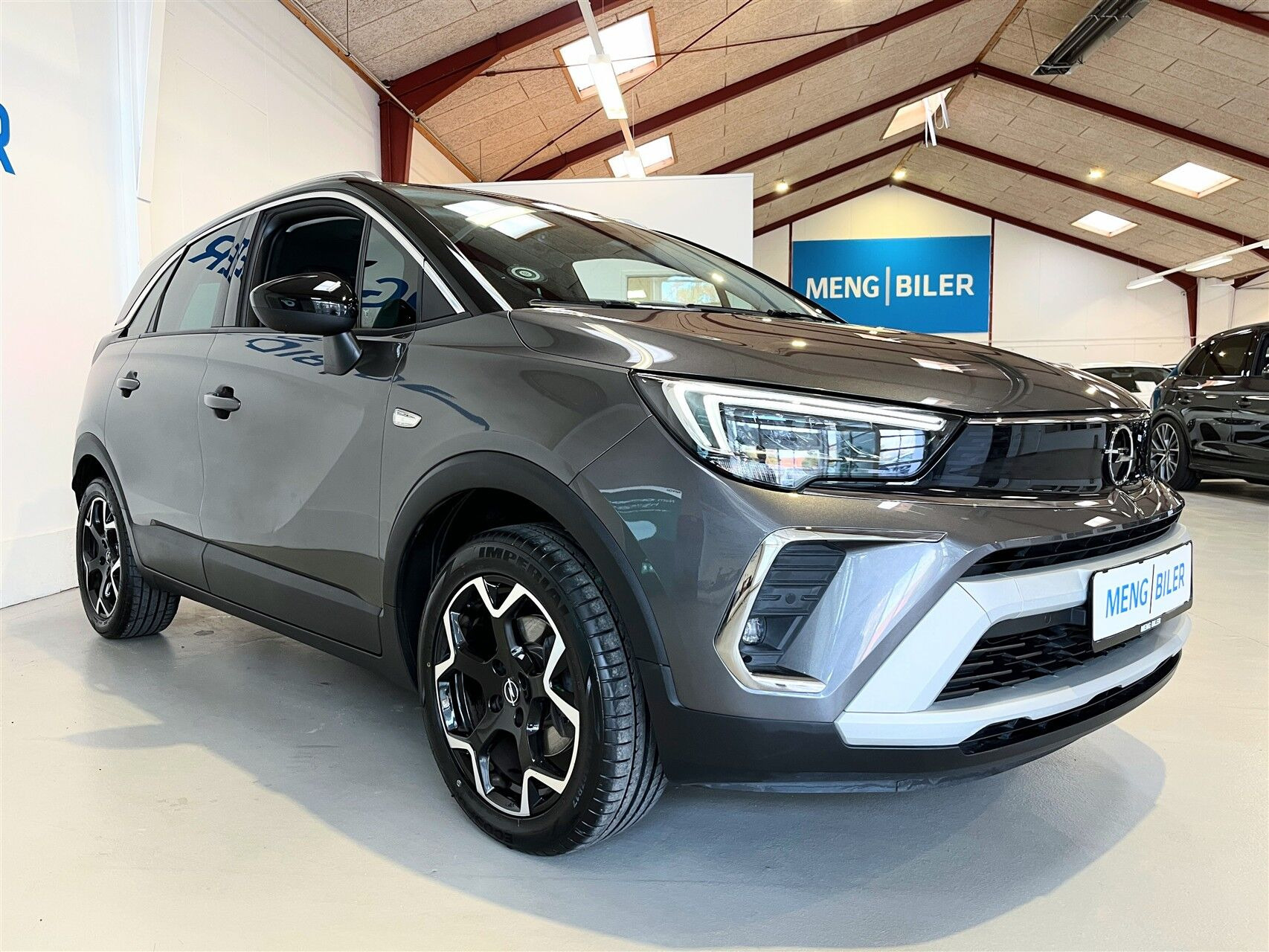 Sort Opel Crossland fra 2021