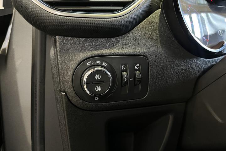 Sort Opel Crossland fra 2021