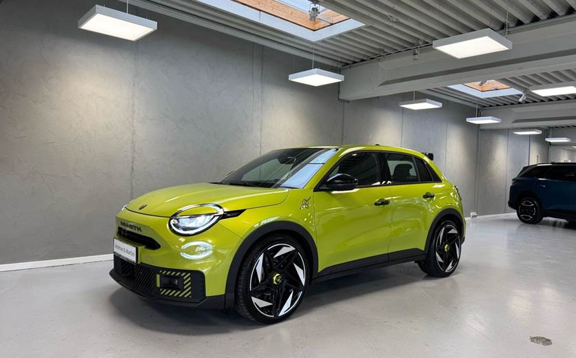 Abarth 600e EL Turismo 238HK 5d Aut.