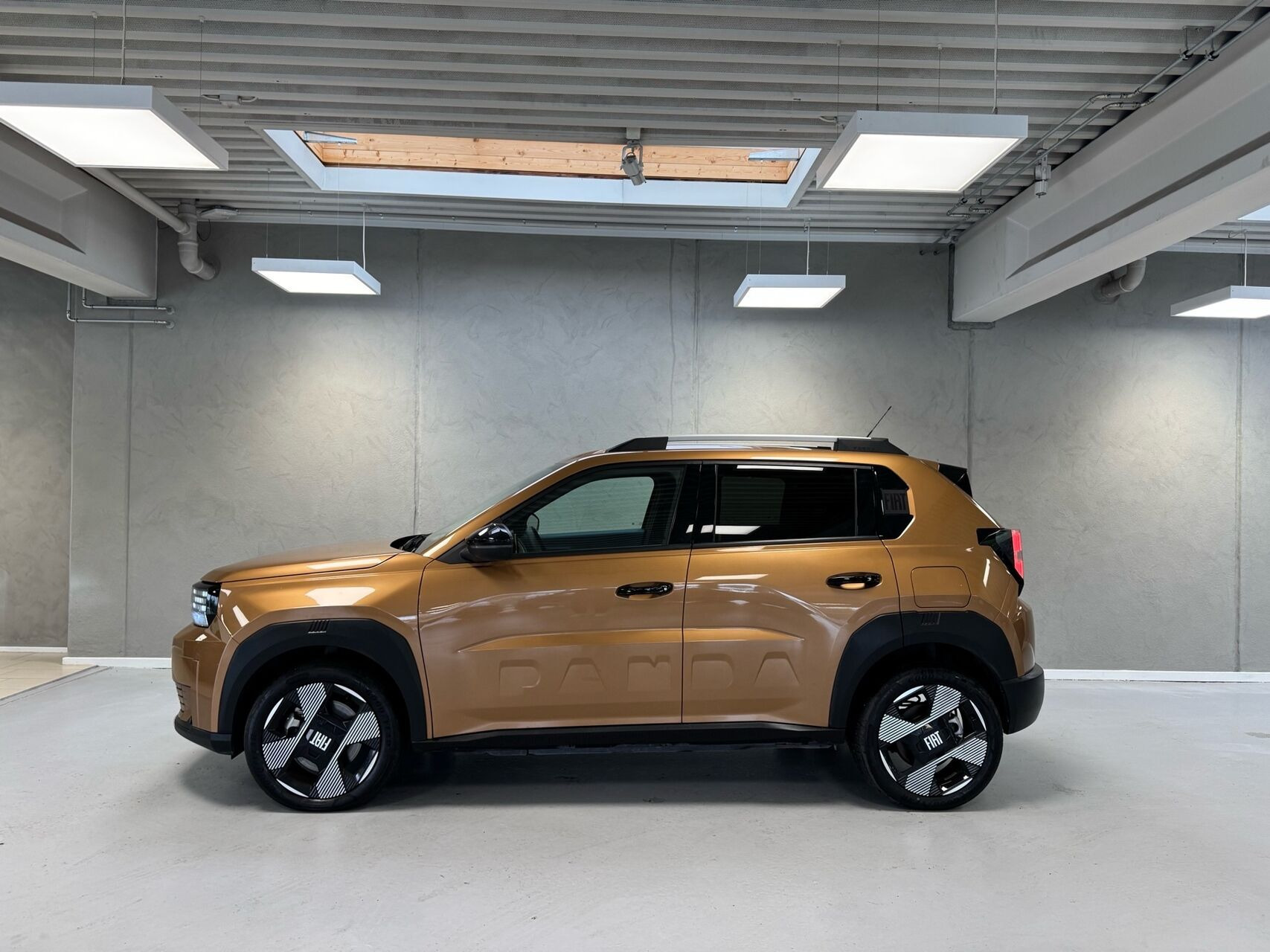 Brun Fiat Grande Panda fra 2025