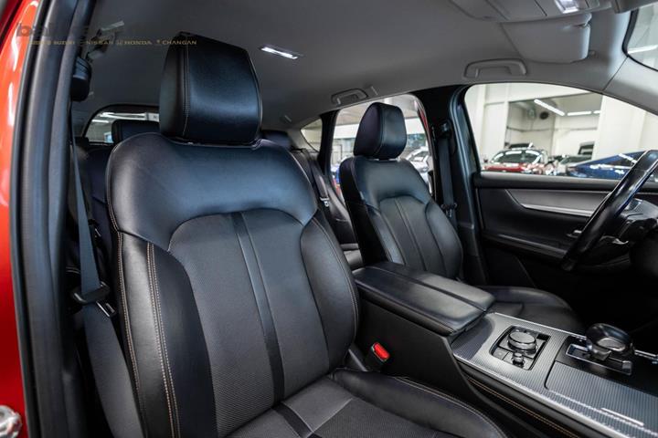 Rød Mazda CX-60 fra 2022