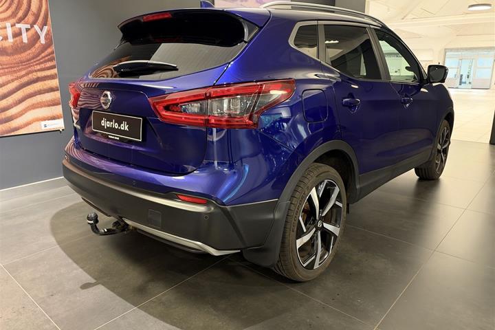 Blå Nissan Qashqai fra 2019