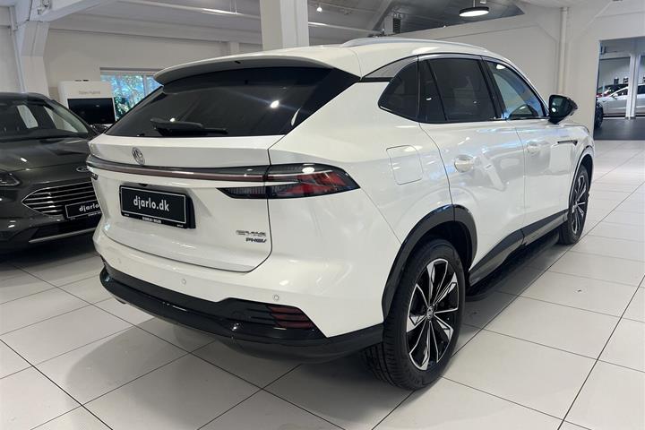 Hvid MG HS fra 2026