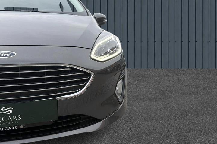 Grå Ford Fiesta fra 2018