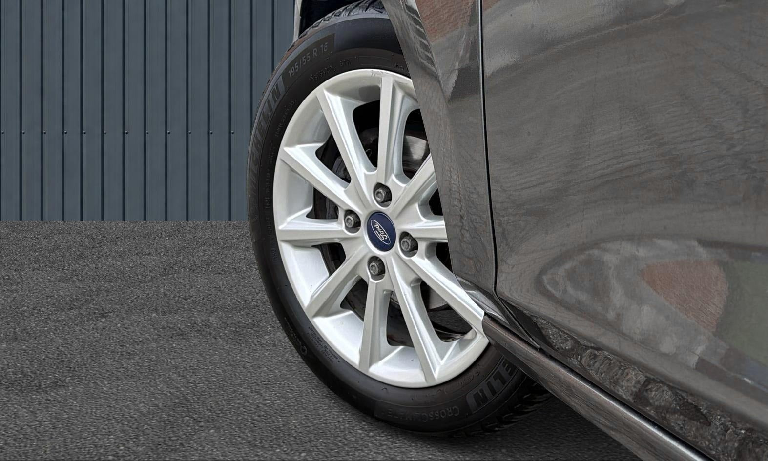 Grå Ford Fiesta fra 2018