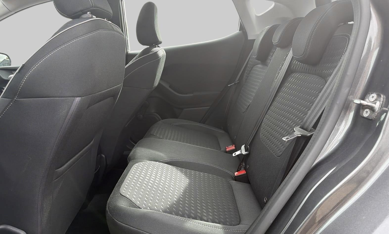 Grå Ford Fiesta fra 2018
