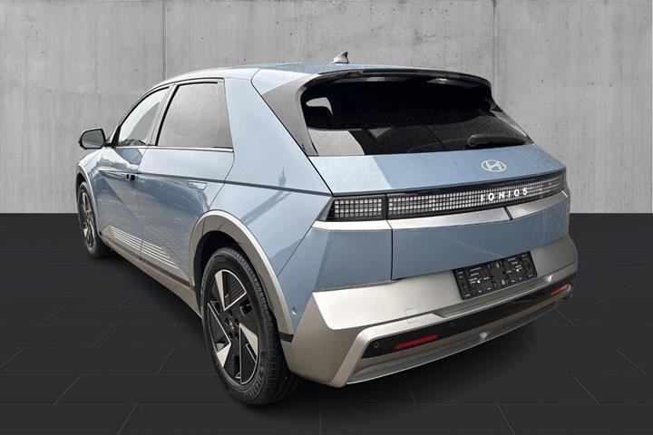 Blå Hyundai Ioniq 5 fra 2026