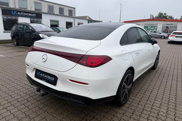 Hvid Mercedes CLA250+ fra 2026