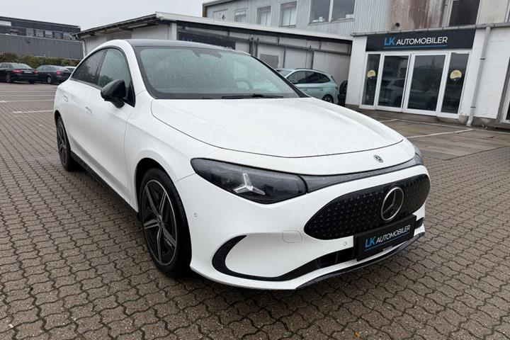 Hvid Mercedes CLA250+ fra 2026