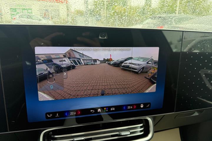 Hvid Mercedes CLA250+ fra 2026