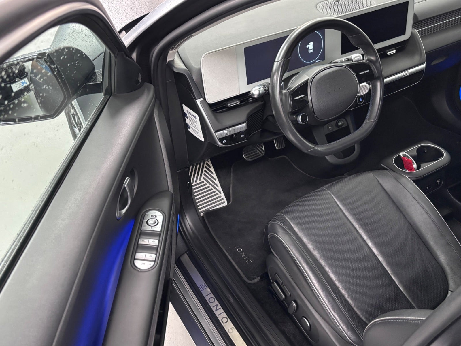 Grå Hyundai Ioniq 5 fra 2024