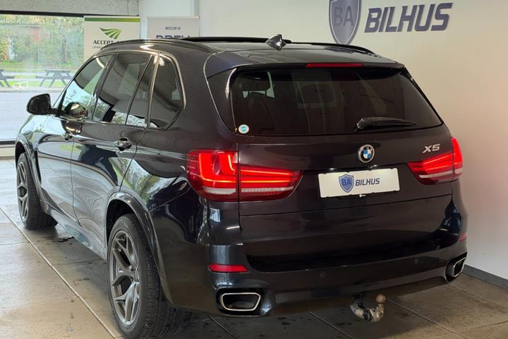 Sort BMW X5 fra 2013