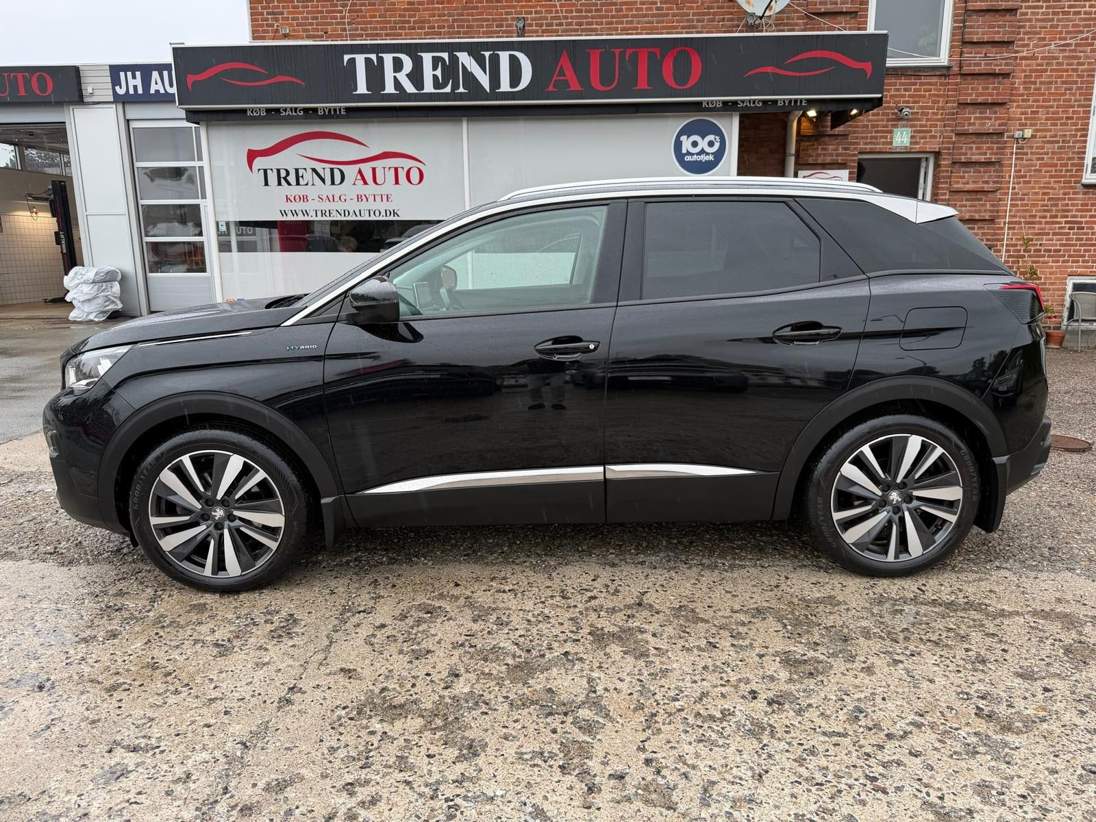 Sort Peugeot 3008 fra 2020