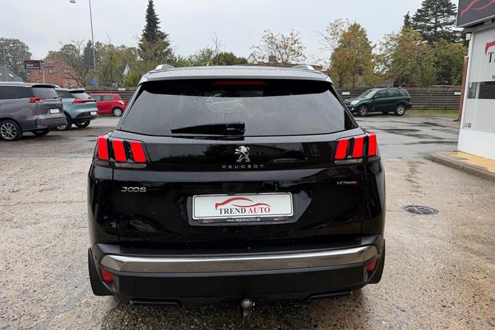 Sort Peugeot 3008 fra 2020