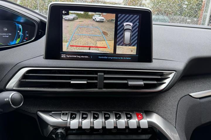 Sort Peugeot 3008 fra 2020