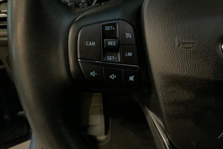 Blå Ford Focus fra 2019