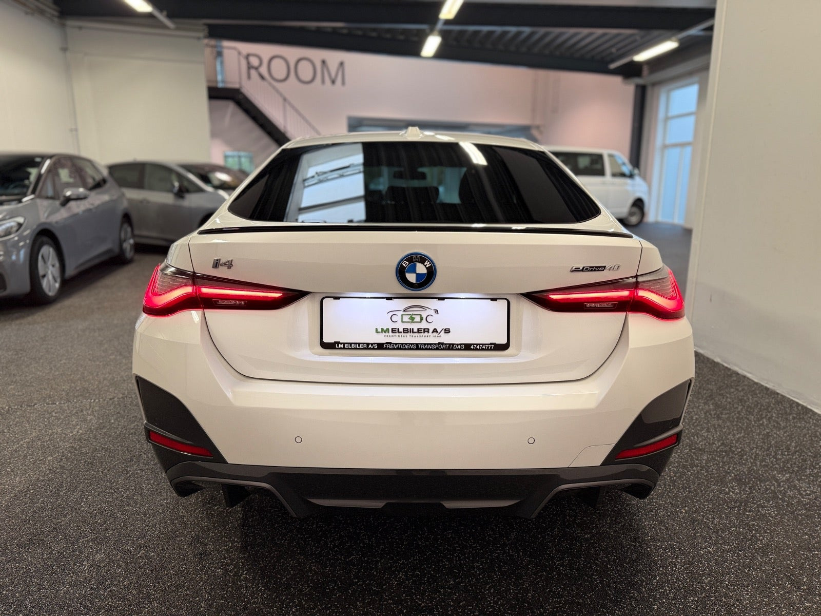 Hvid BMW i4 fra 2024