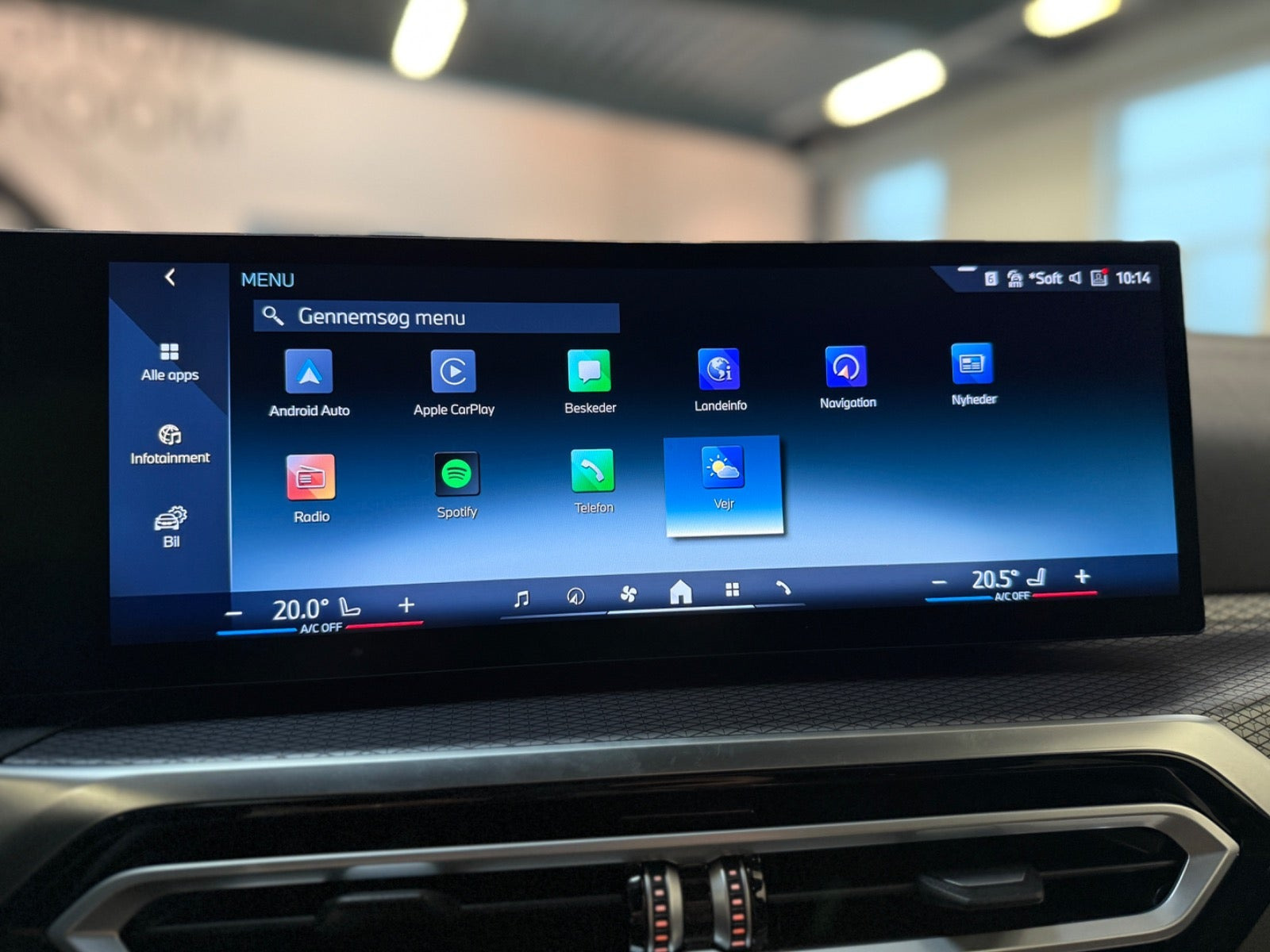 Hvid BMW i4 fra 2024