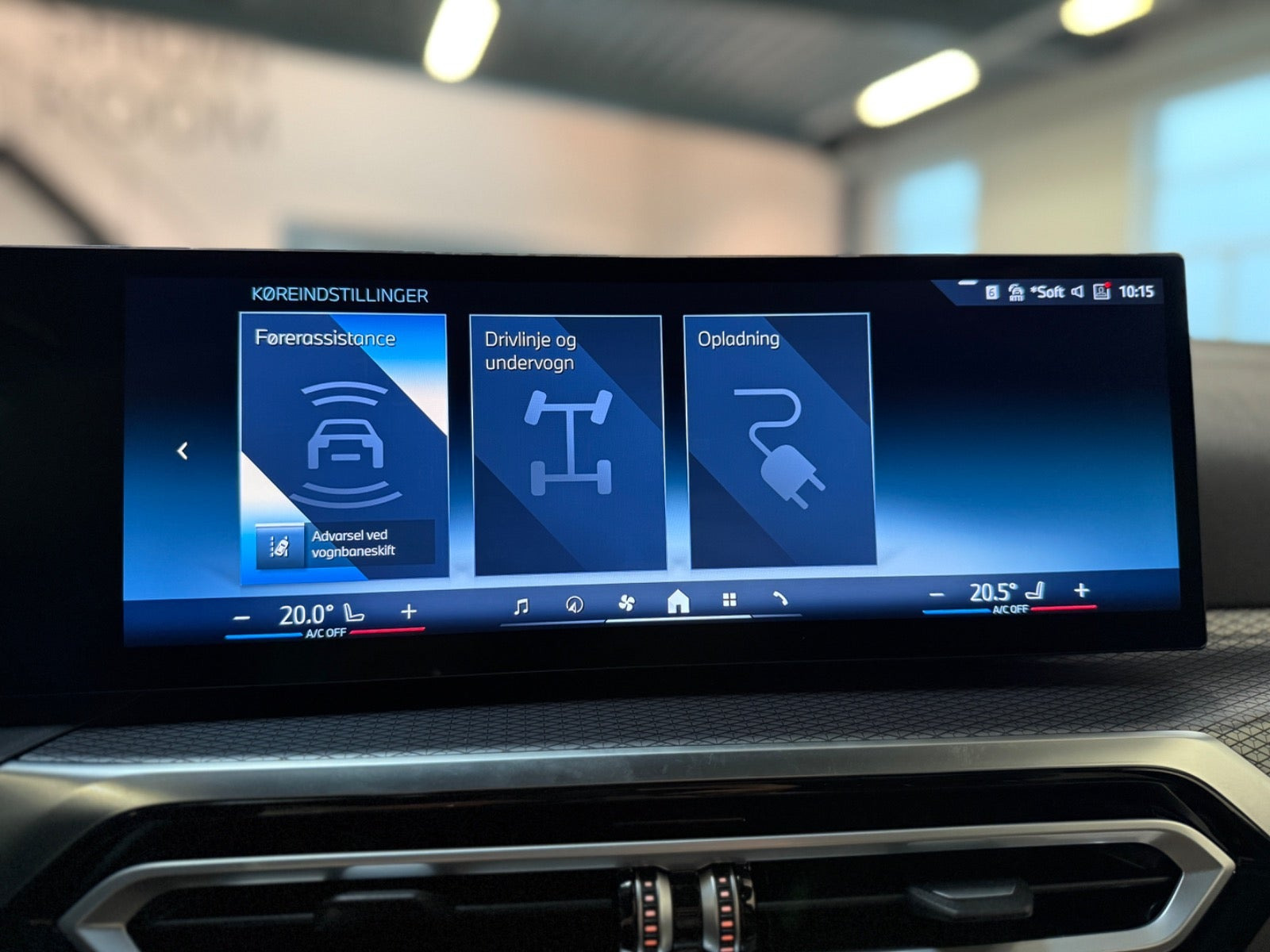 Hvid BMW i4 fra 2024