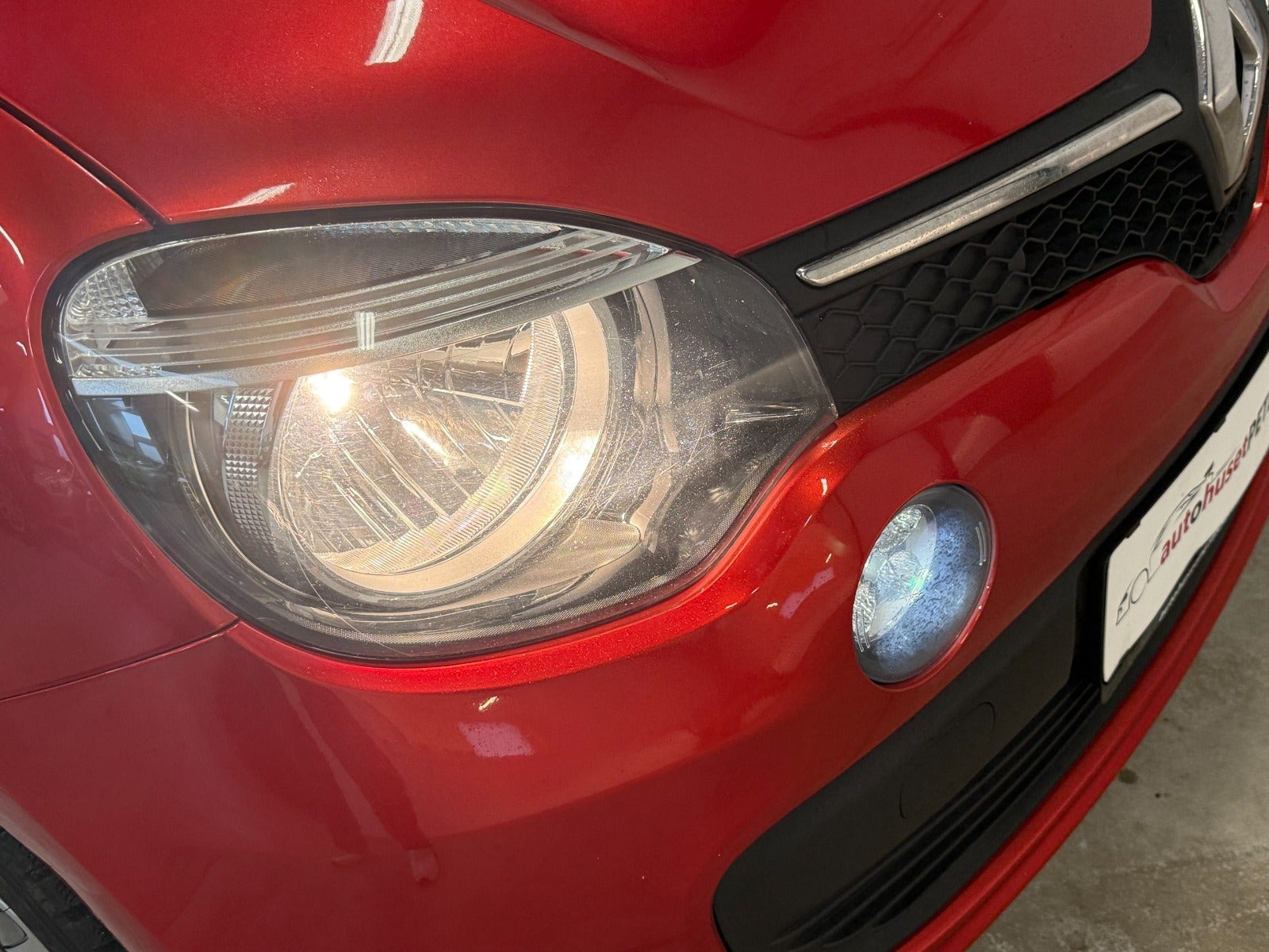 Orange Renault Twingo fra 2017