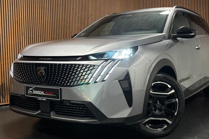 Gul Peugeot e-5008 fra 2025