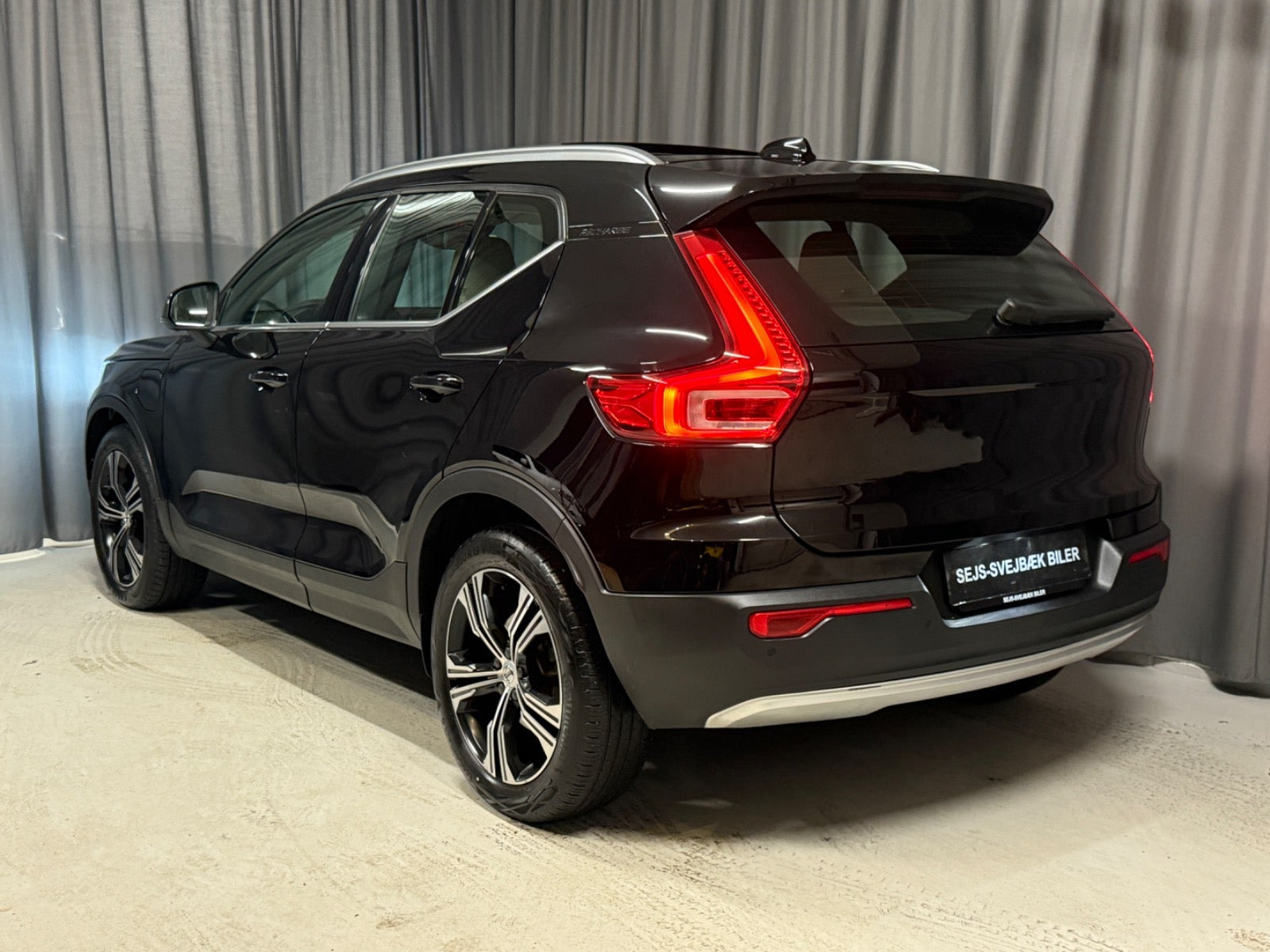 Sort Volvo XC40 fra 2021