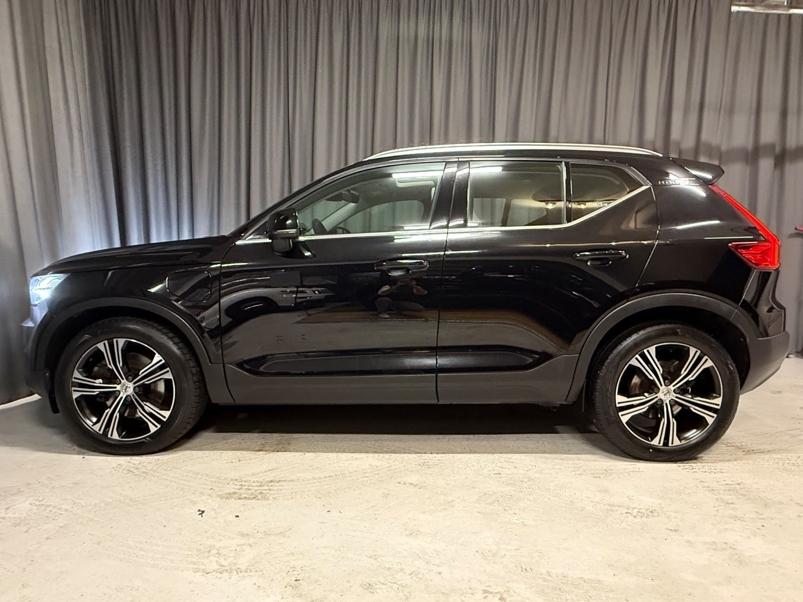 Sort Volvo XC40 fra 2021