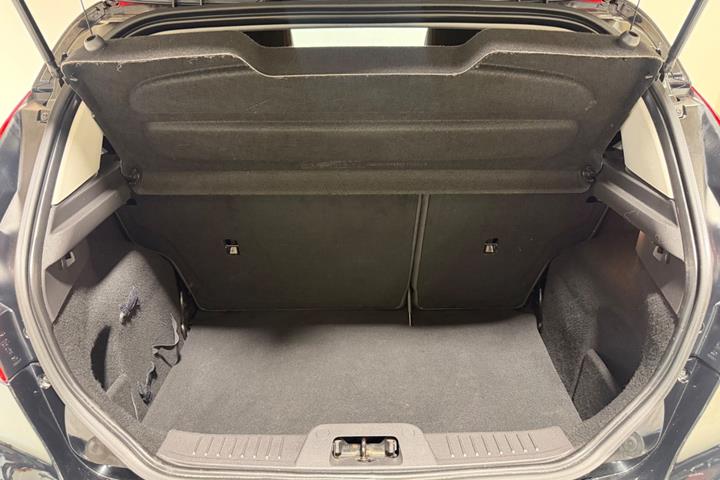 Sort Ford Fiesta fra 2015