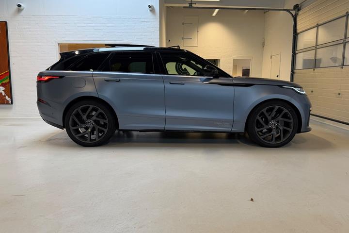 Grå Land Rover Range Rover Velar fra 2020