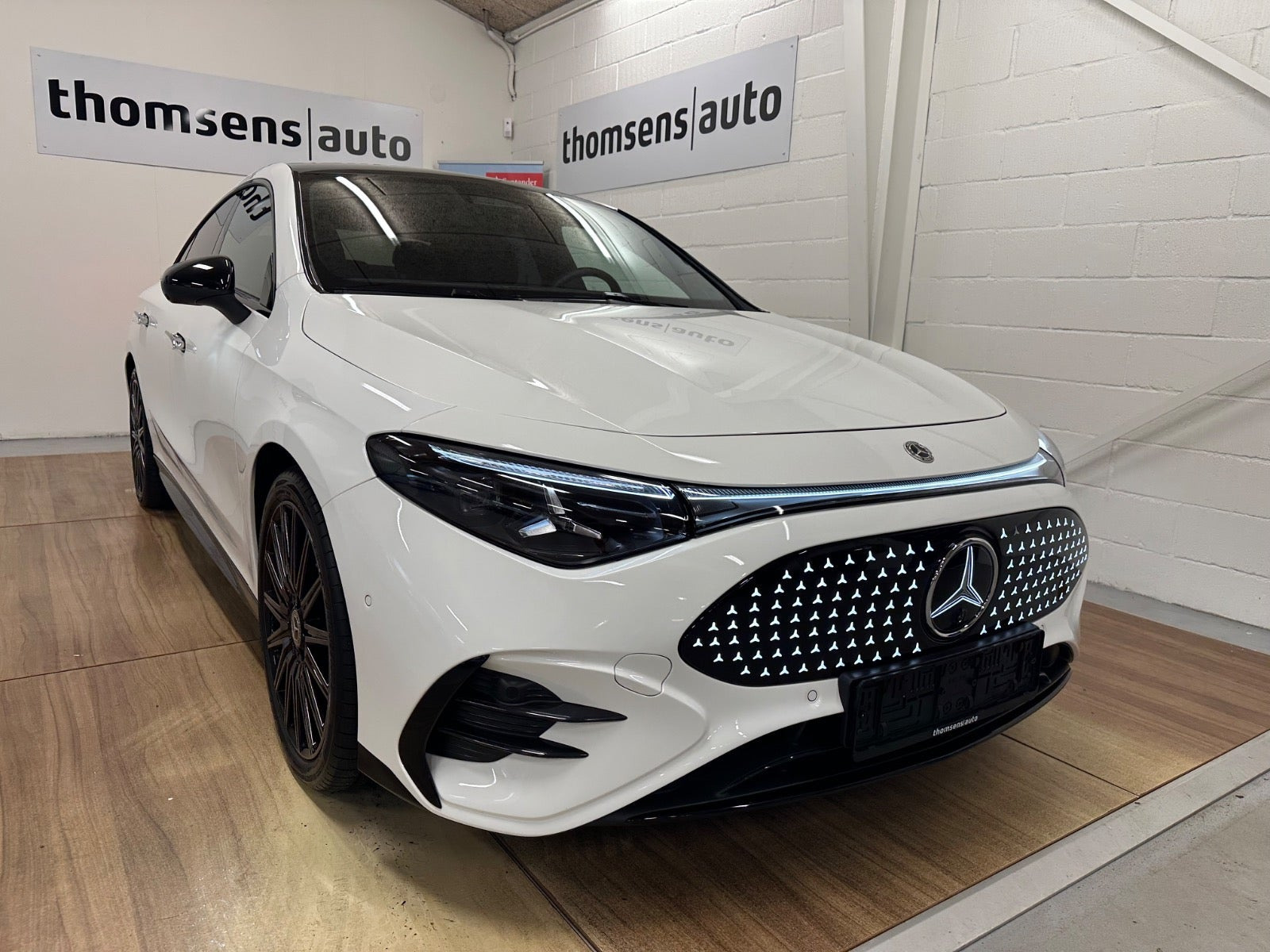 Grøn Mercedes CLA250+ fra 2025
