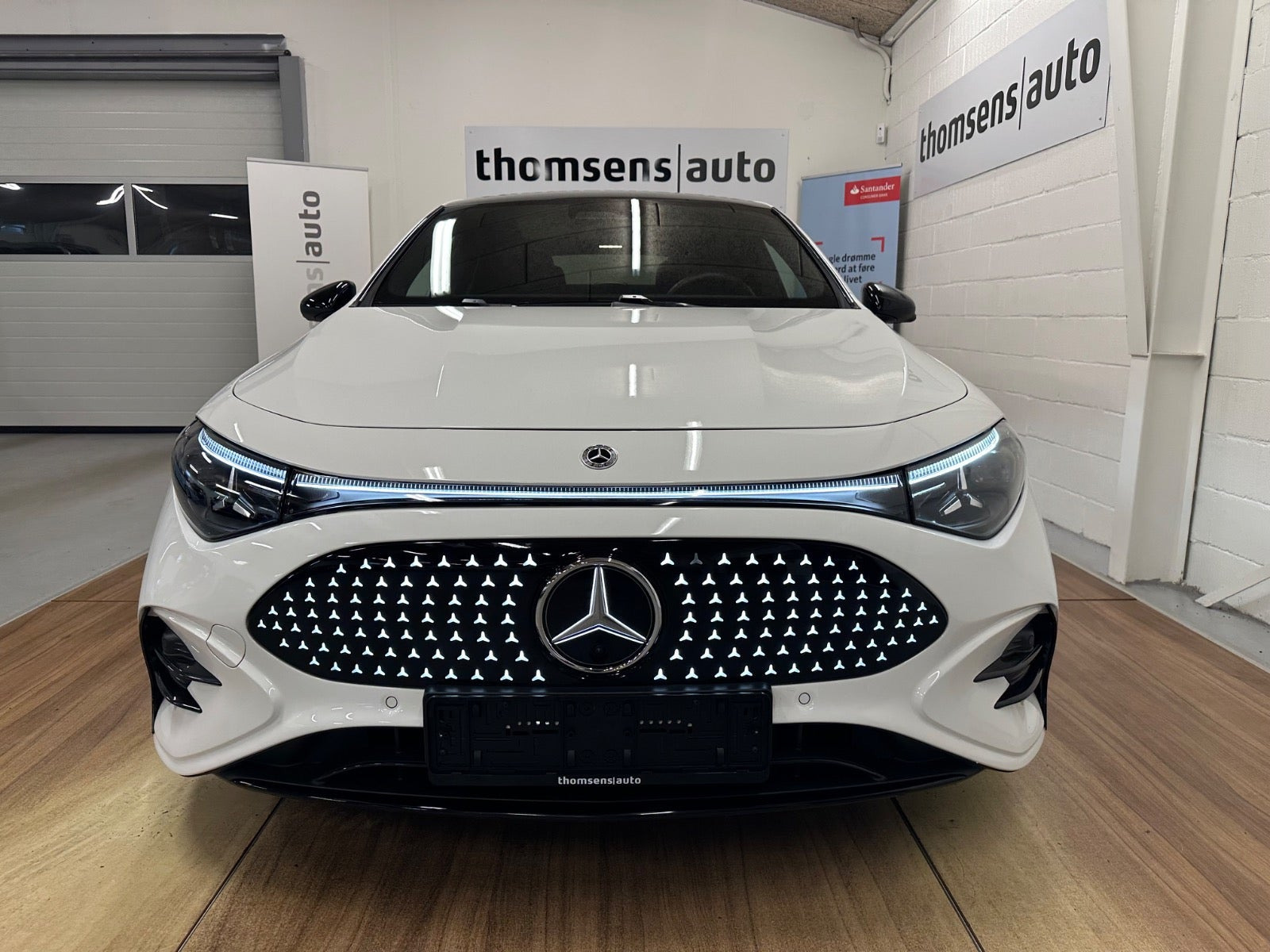 Grøn Mercedes CLA250+ fra 2025