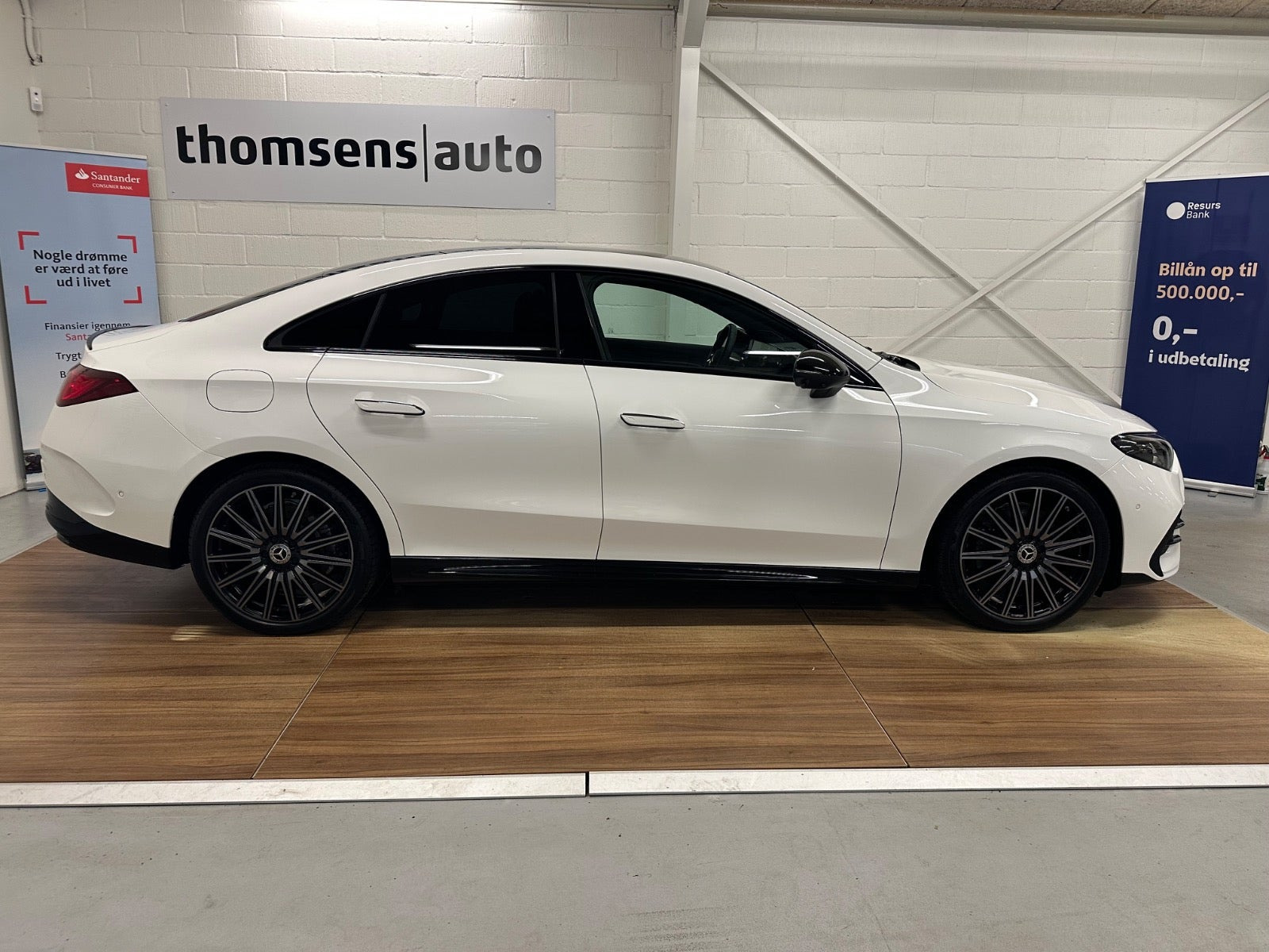 Grøn Mercedes CLA250+ fra 2025