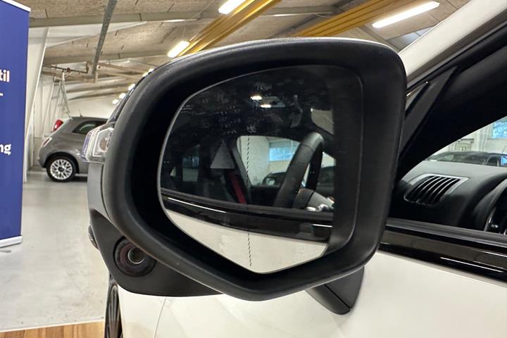 Grøn Mercedes CLA250+ fra 2025