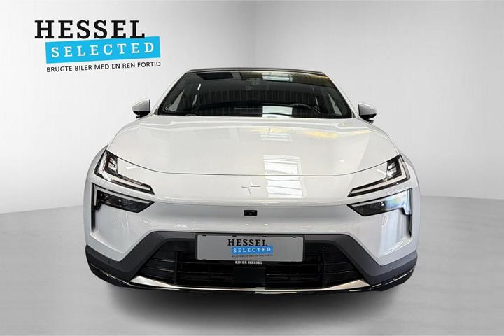 Hvid Polestar 4 fra 2026
