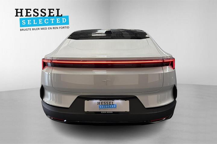 Hvid Polestar 4 fra 2026