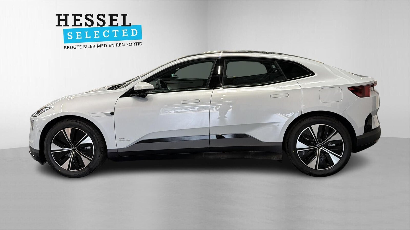 Hvid Polestar 4 fra 2026