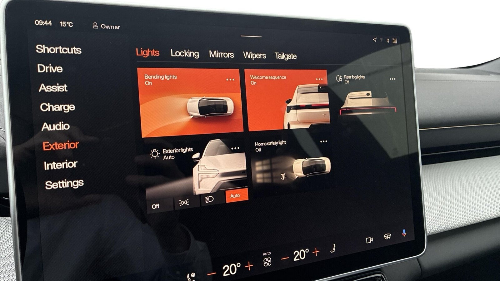 Hvid Polestar 4 fra 2026