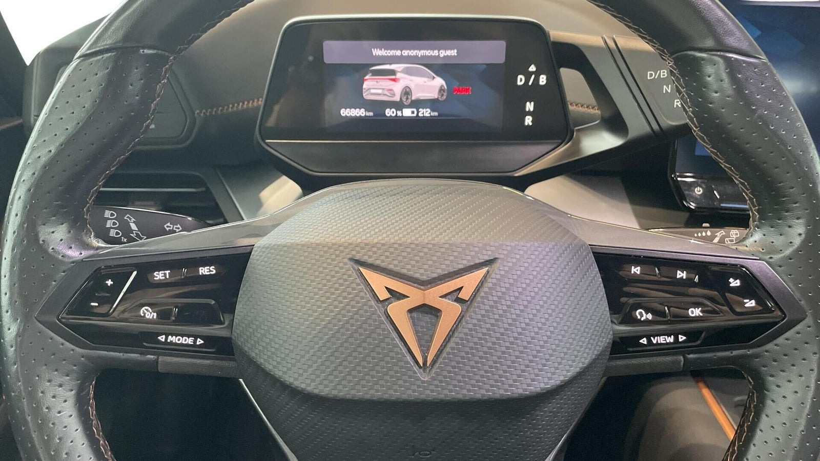 Sølv Cupra Born fra 2023