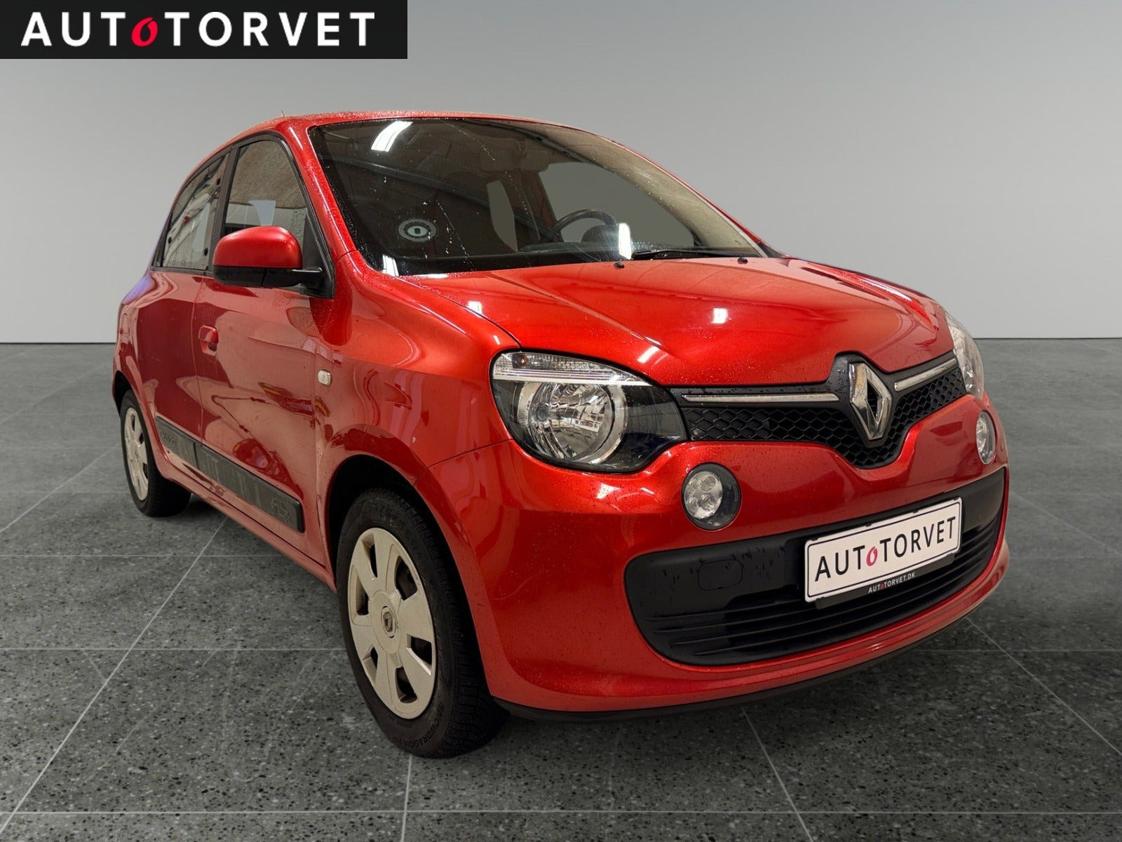 Rød Renault Twingo fra 2015