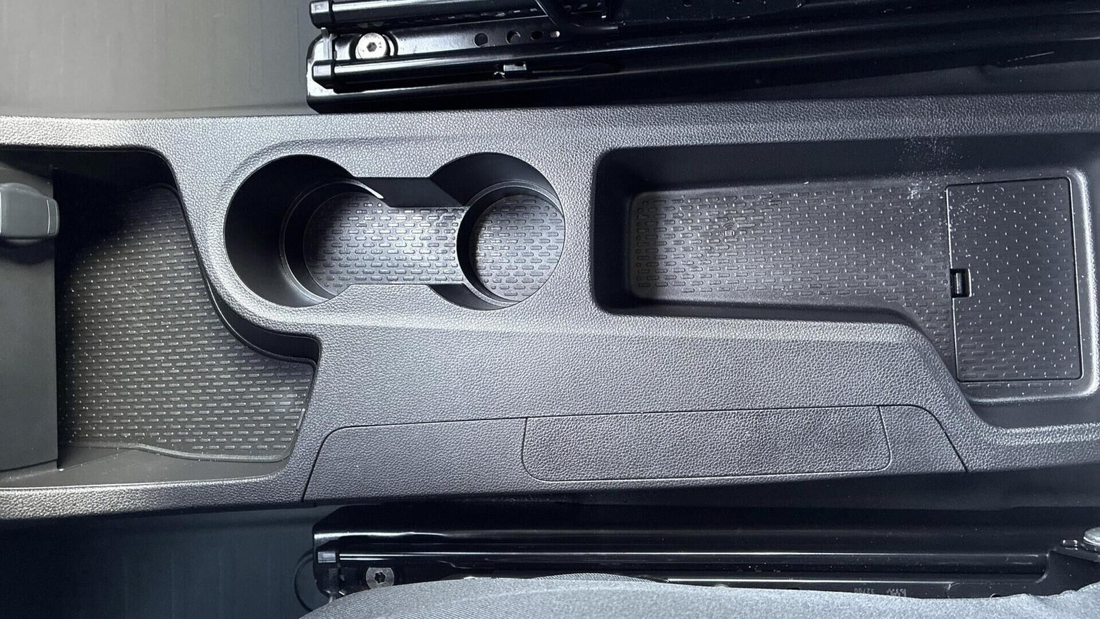 Hvid Renault Kangoo fra 2025