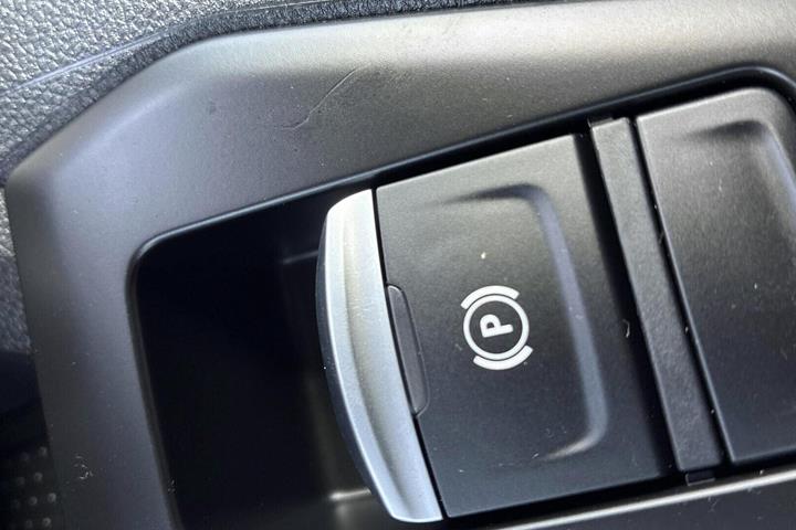 Hvid Renault Kangoo fra 2025