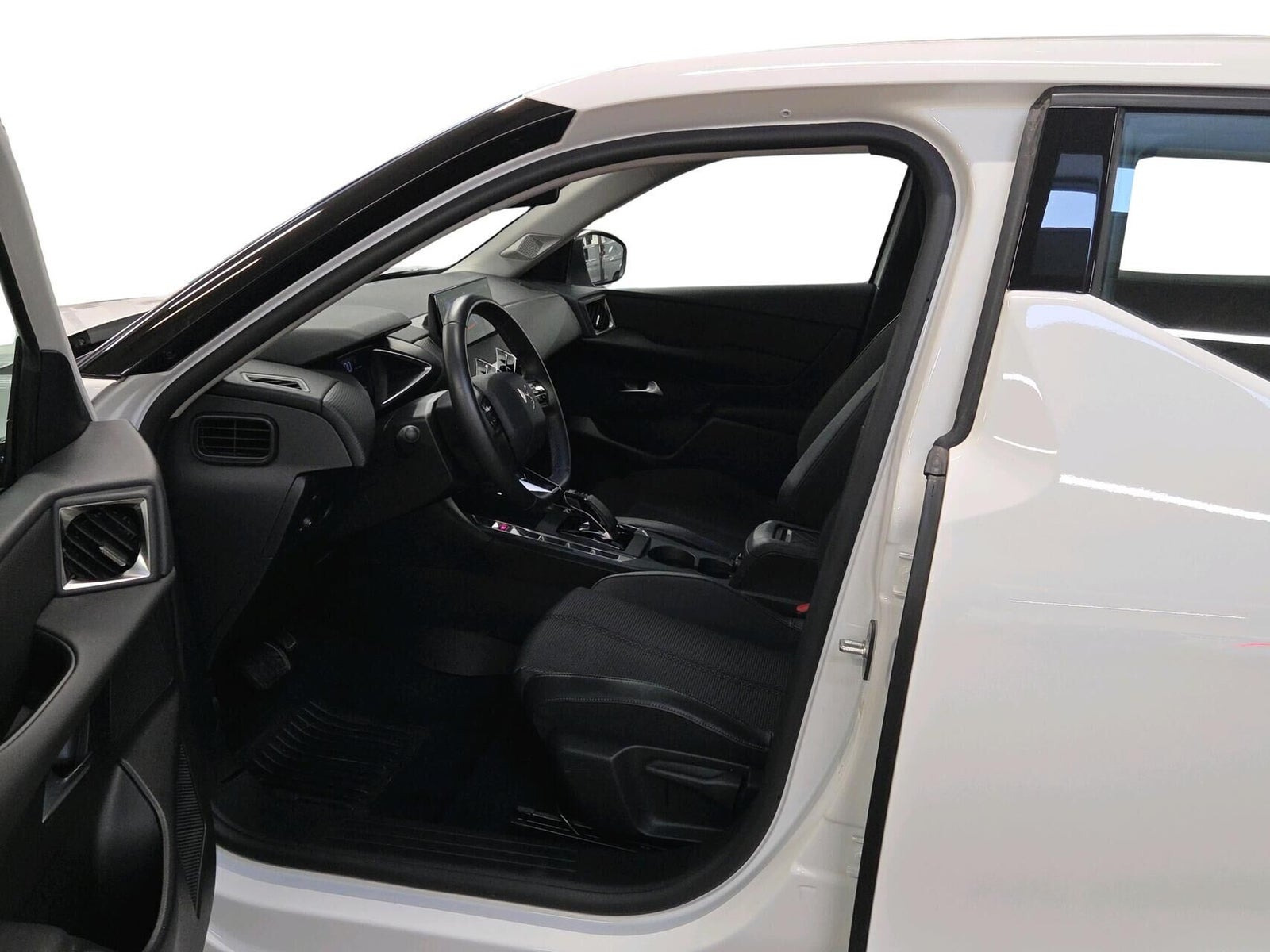 Hvid DS DS 3 CrossBack fra 2022