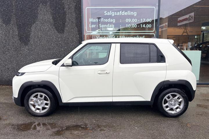 Beige Hyundai Inster fra 2026